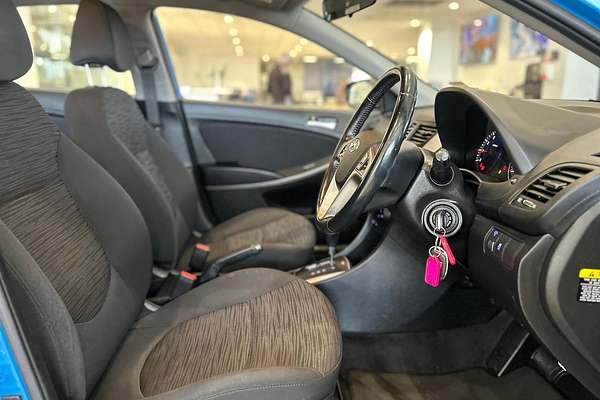 2019 Hyundai Accent Sport RB6