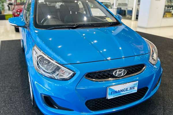 2019 Hyundai Accent Sport RB6