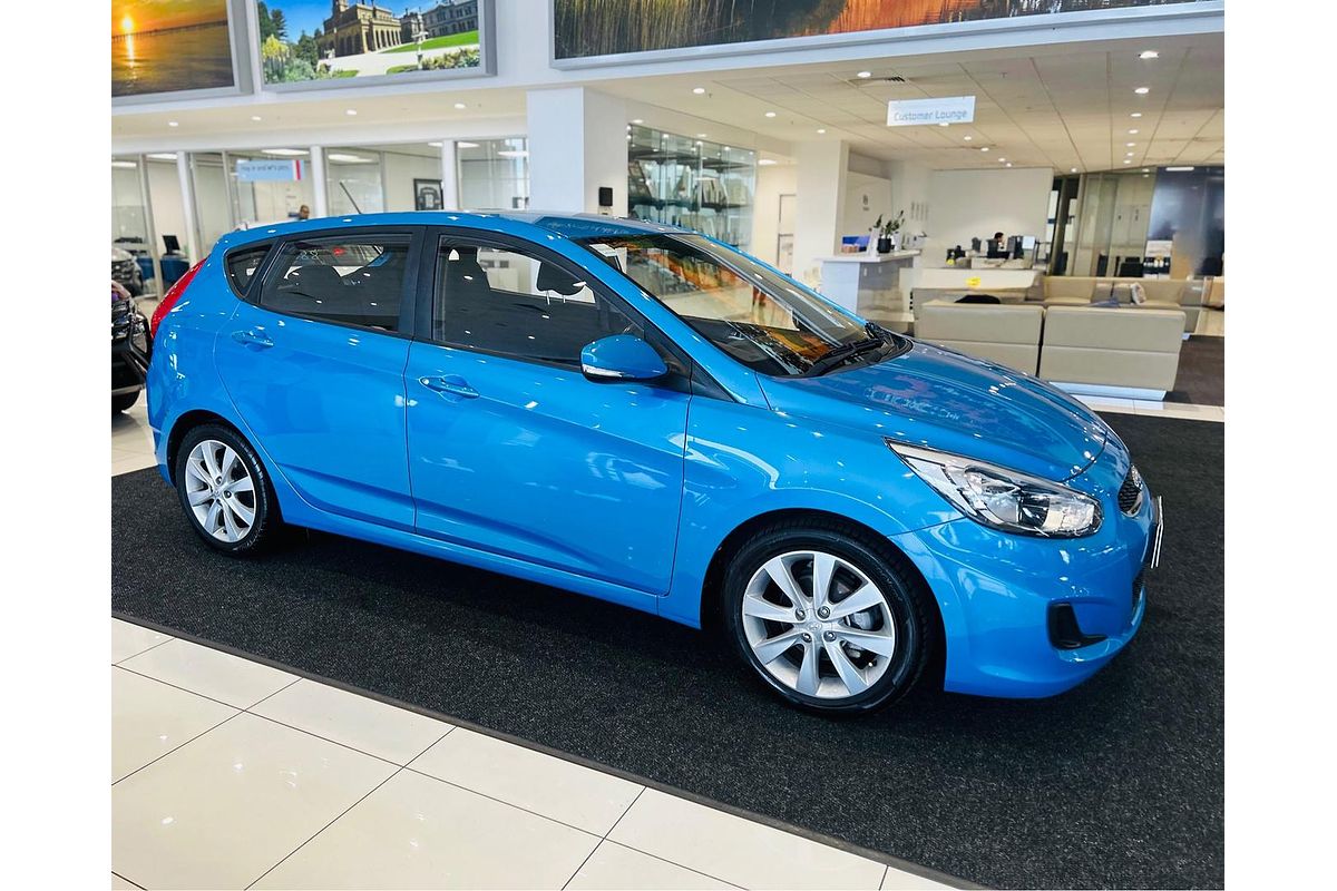 2019 Hyundai Accent Sport RB6