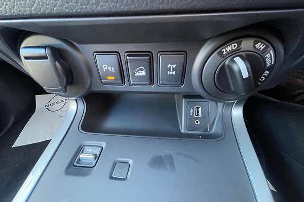 2023 Nissan Navara ST D23 4X4
