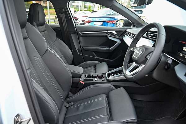 2024 Audi A3 35 TFSI S line GY