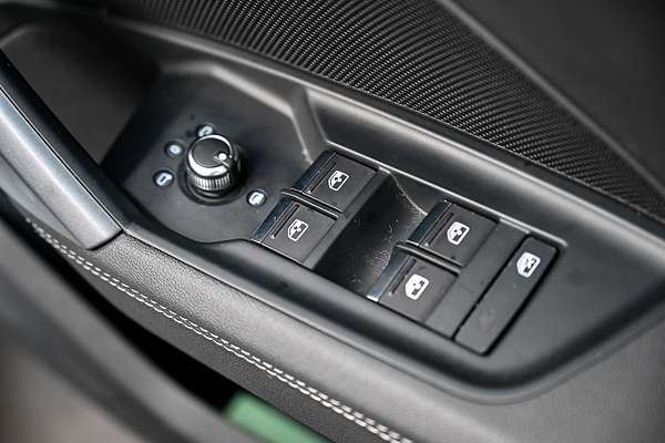 2024 Audi A3 35 TFSI S line GY