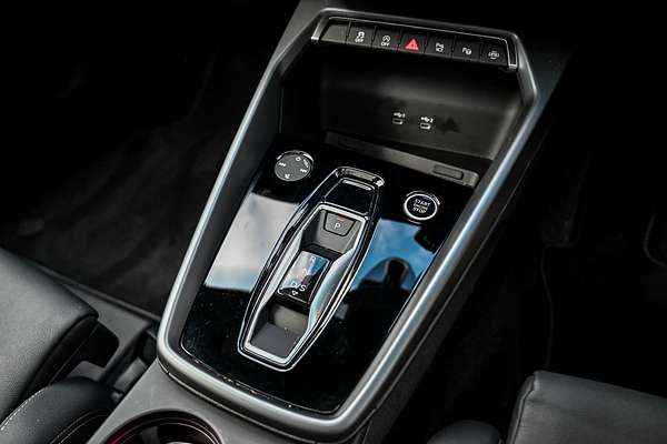 2024 Audi A3 35 TFSI S line GY