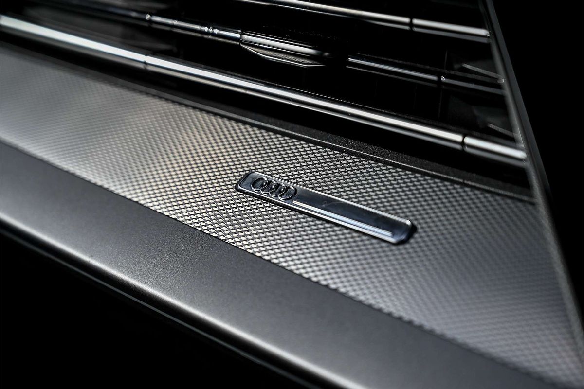 2024 Audi A3 35 TFSI S line GY