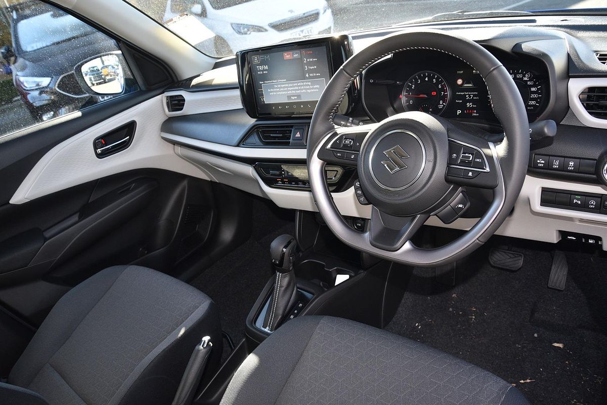 2024 Suzuki Swift Hybrid Plus UZ