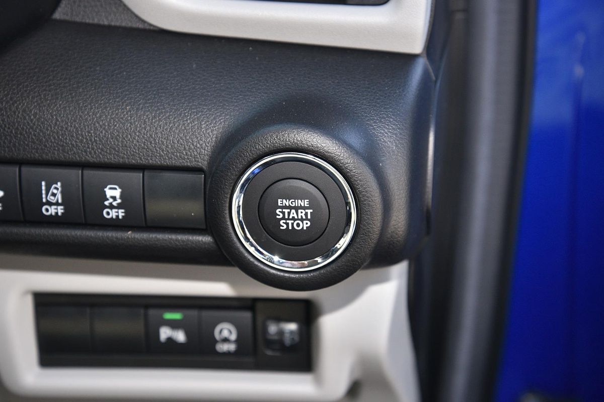 2024 Suzuki Swift Hybrid Plus UZ