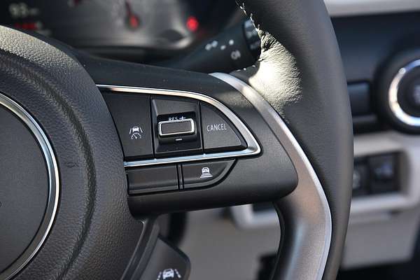 2024 Suzuki Swift Hybrid Plus UZ