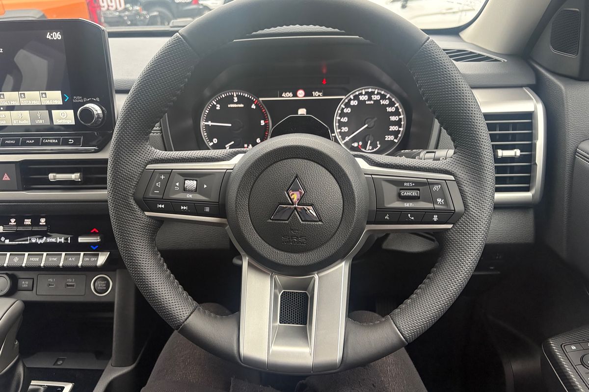 2025 Mitsubishi Triton GLS MV 4X4