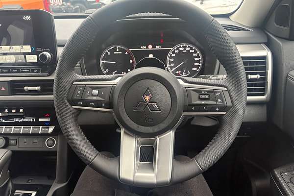 2025 Mitsubishi Triton GLS MV 4X4