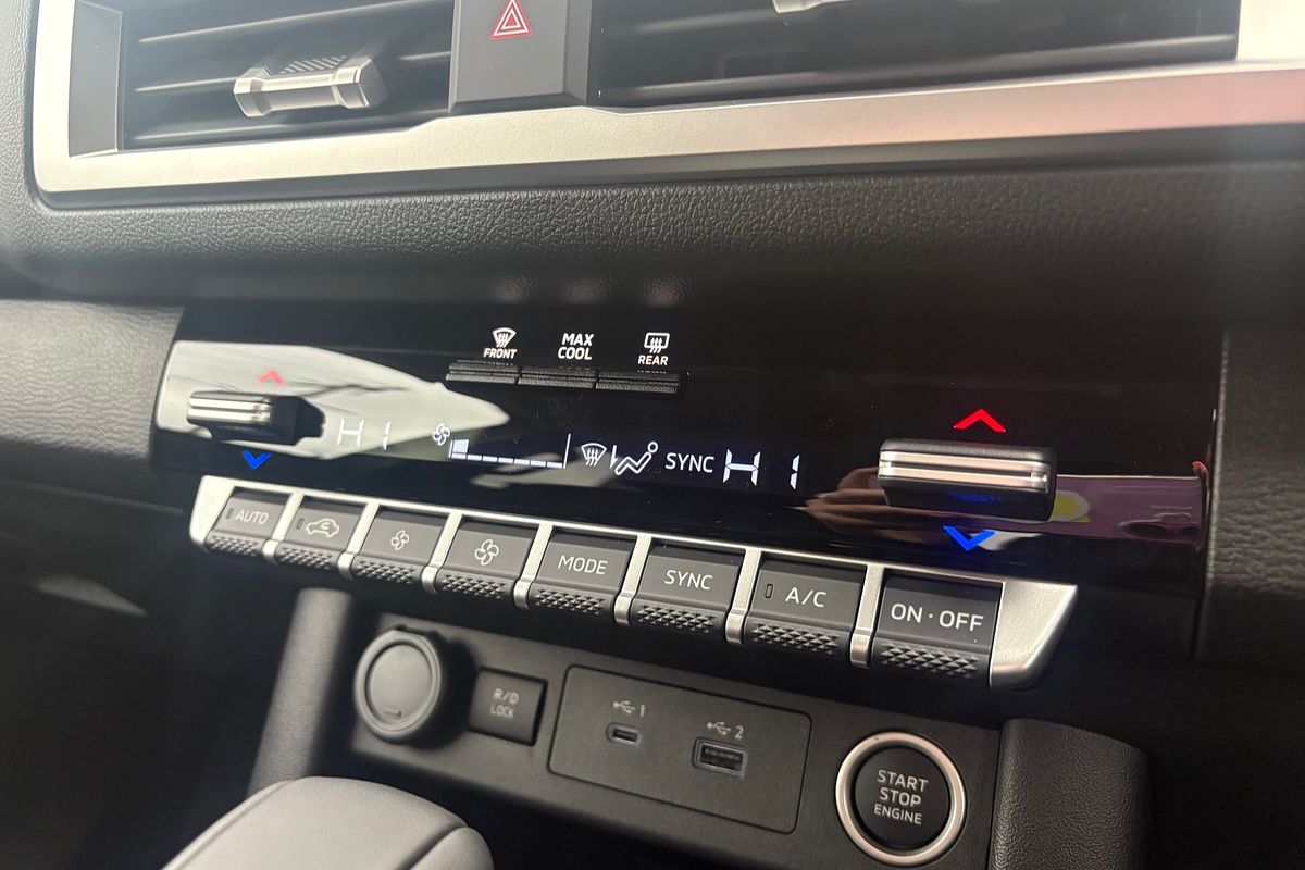 2025 Mitsubishi Triton GLS MV 4X4