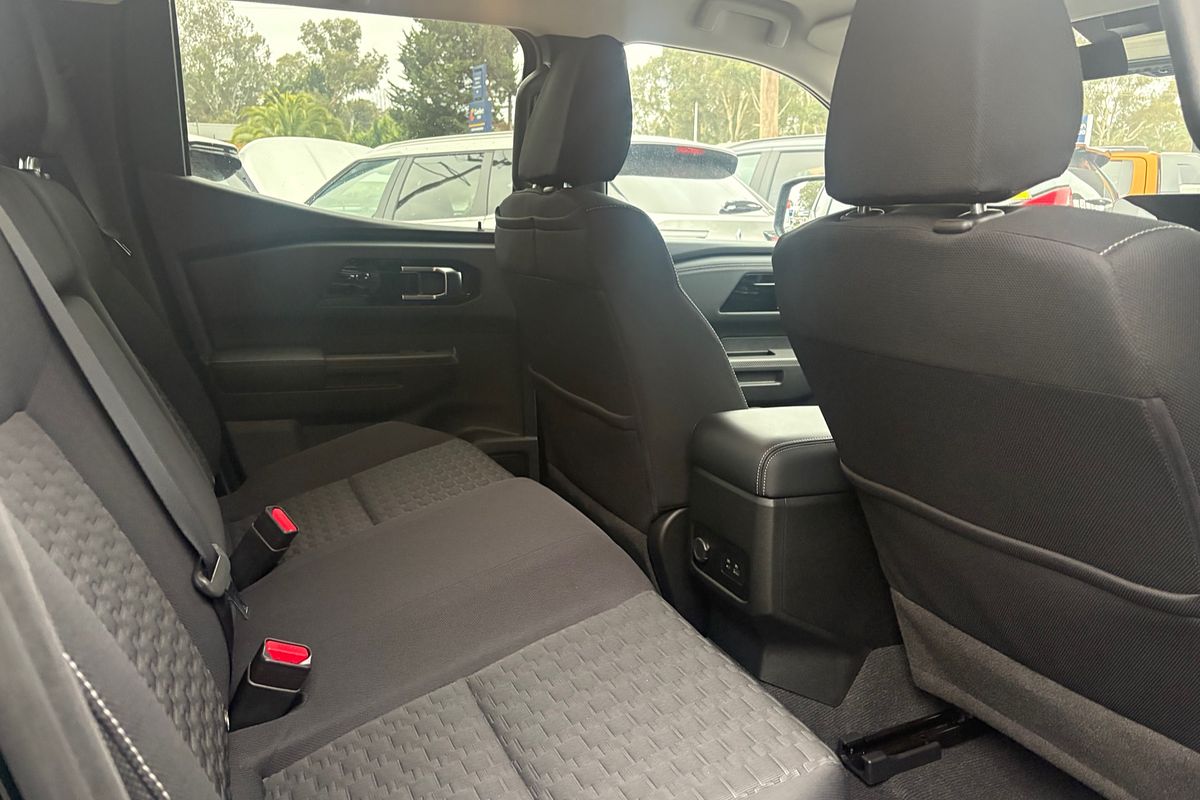 2025 Mitsubishi Triton GLS MV 4X4