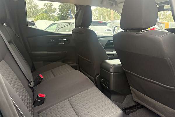 2025 Mitsubishi Triton GLS MV 4X4