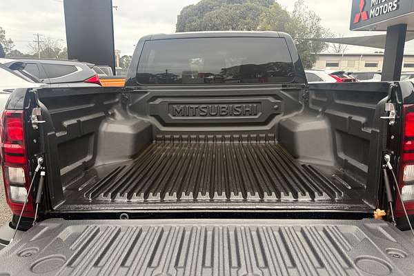 2025 Mitsubishi Triton GLS MV 4X4