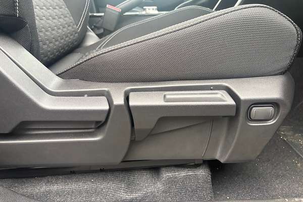 2025 Mitsubishi Triton GLS MV 4X4