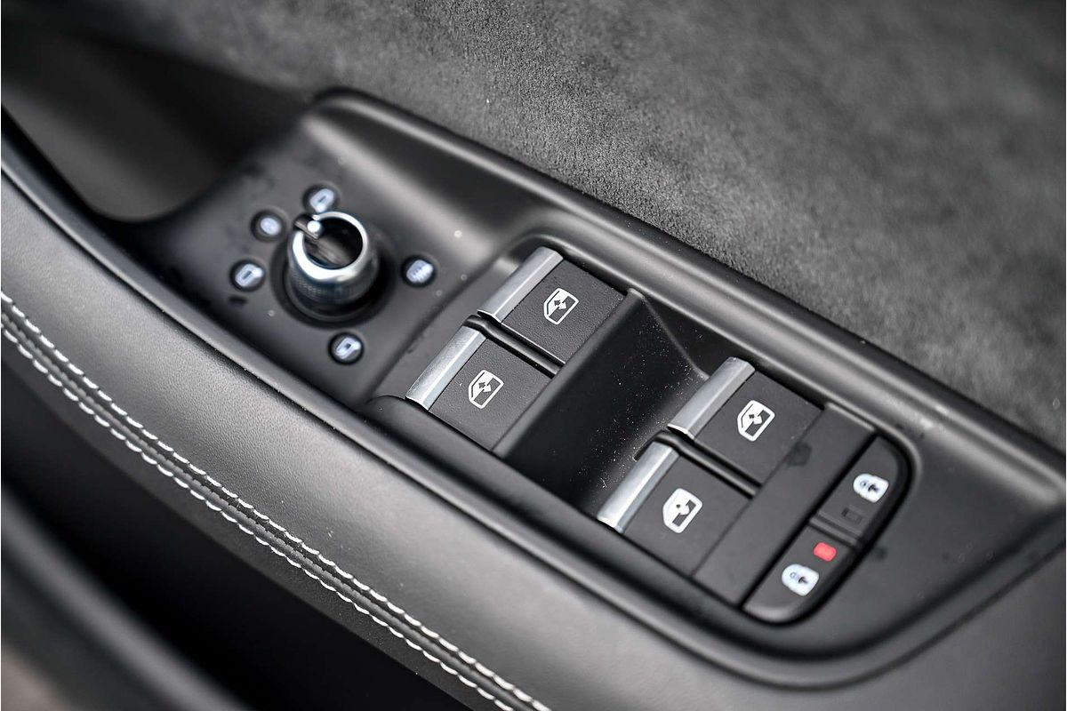 2025 Audi SQ7 TFSI 4M
