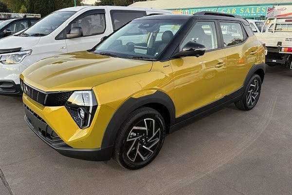 2025 Mahindra XUV 3XO AX7L
