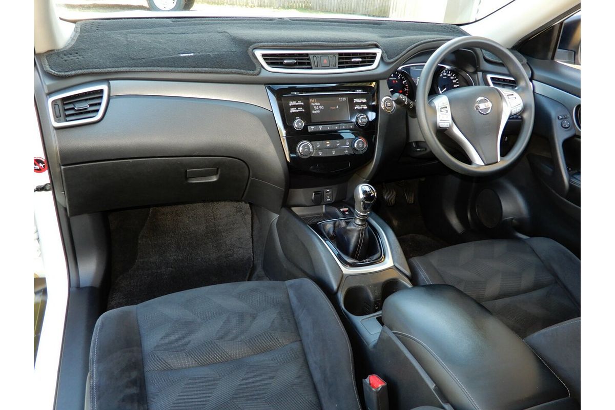 2015 Nissan X-TRAIL ST T32