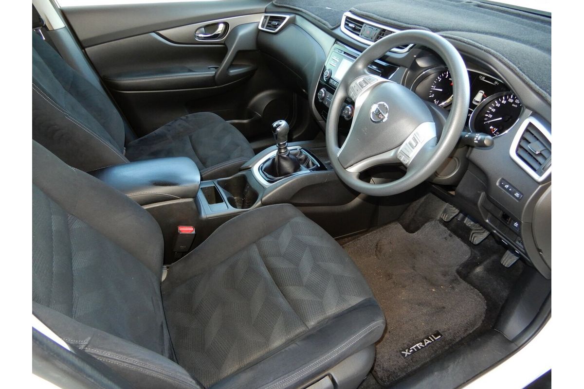 2015 Nissan X-TRAIL ST T32