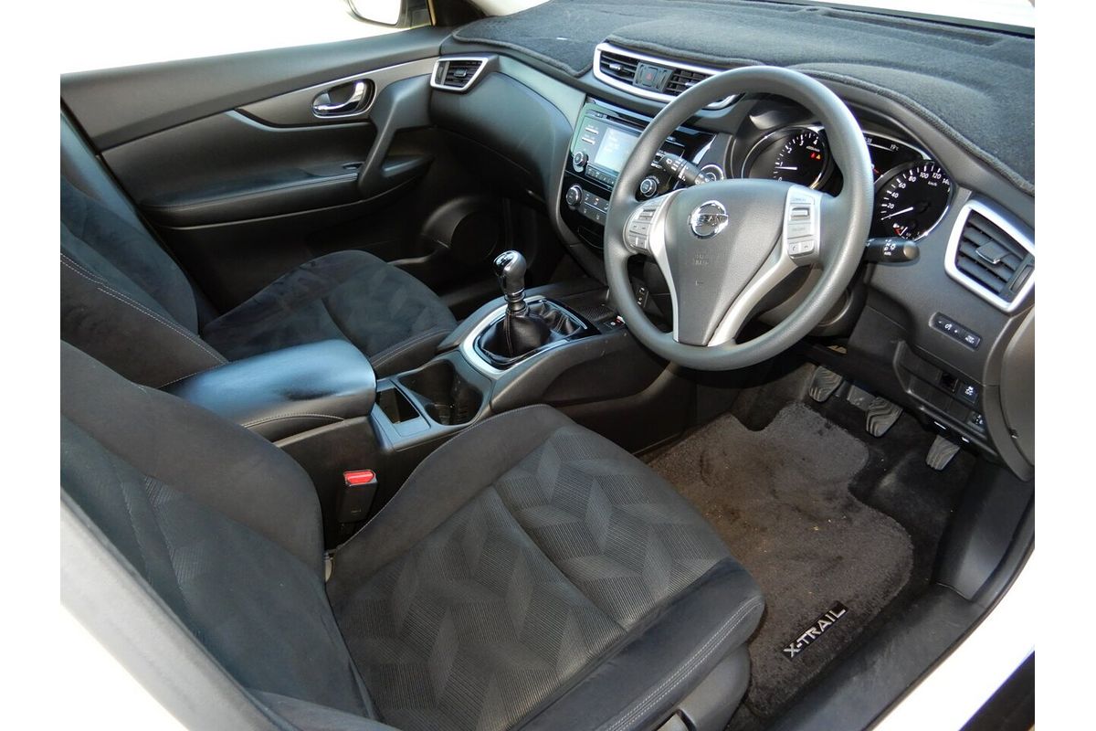 2015 Nissan X-TRAIL ST T32