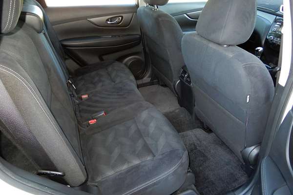 2015 Nissan X-TRAIL ST T32