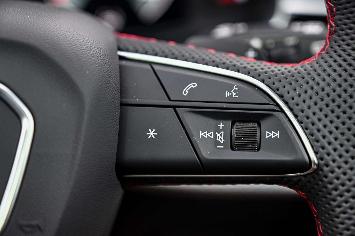 2025 Audi SQ7 TFSI 4M