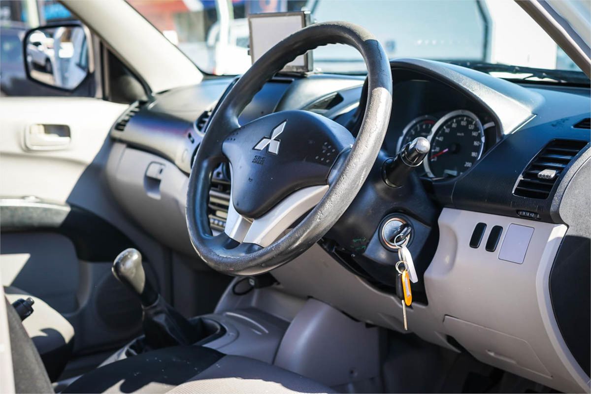 2013 Mitsubishi Triton GL MN Rear Wheel Drive