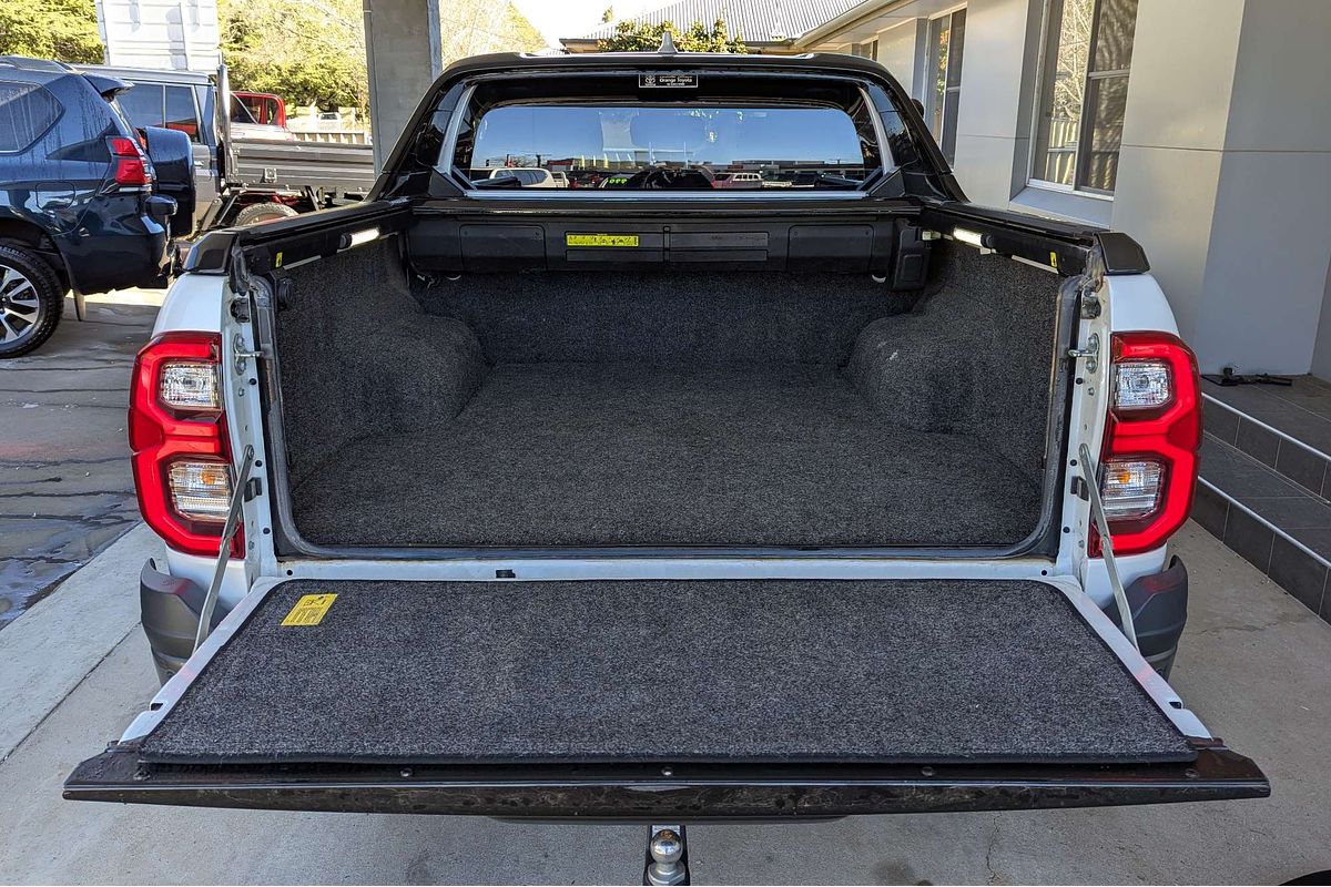 2023 Toyota Hilux Rogue GUN126R 4X4