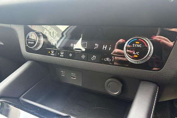 2025 Mitsubishi Outlander ES ZM