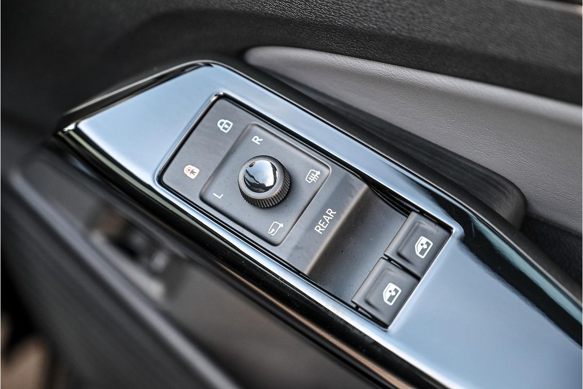 2025 Volkswagen ID.4 Pro E2