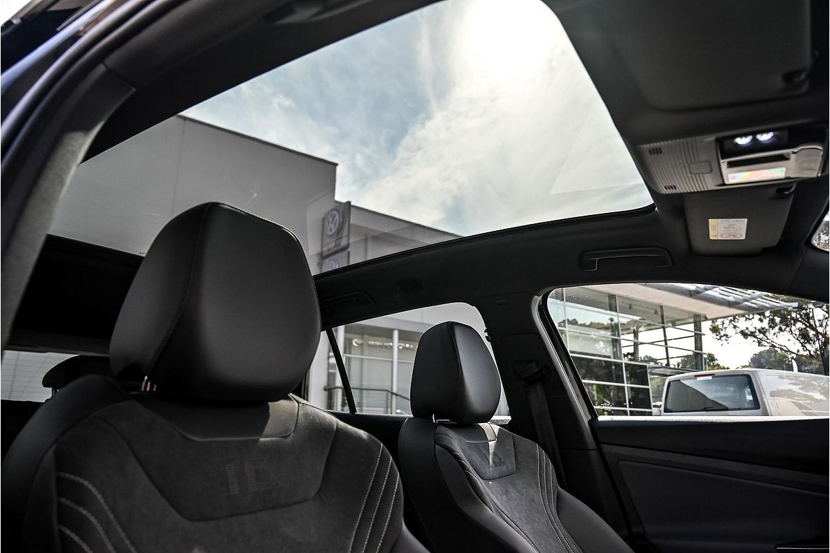 2025 Volkswagen ID.4 Pro E2