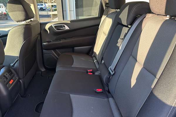 2016 Nissan Pathfinder ST R52 Series II