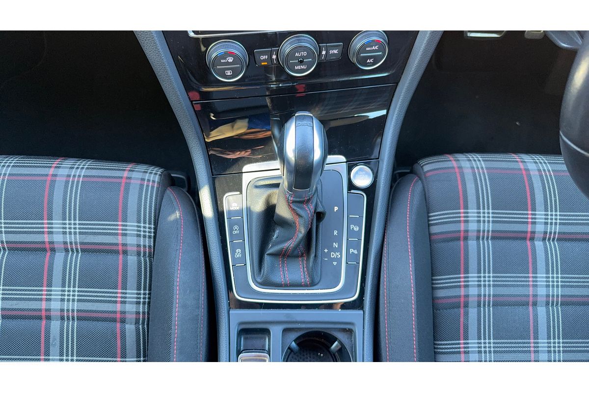 2017 Volkswagen Golf GTI 7.5