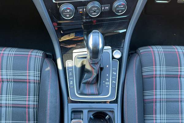 2017 Volkswagen Golf GTI 7.5