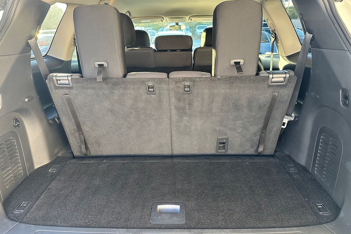 2016 Nissan Pathfinder ST R52 Series II