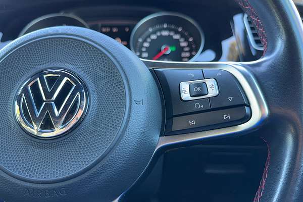 2017 Volkswagen Golf GTI 7.5