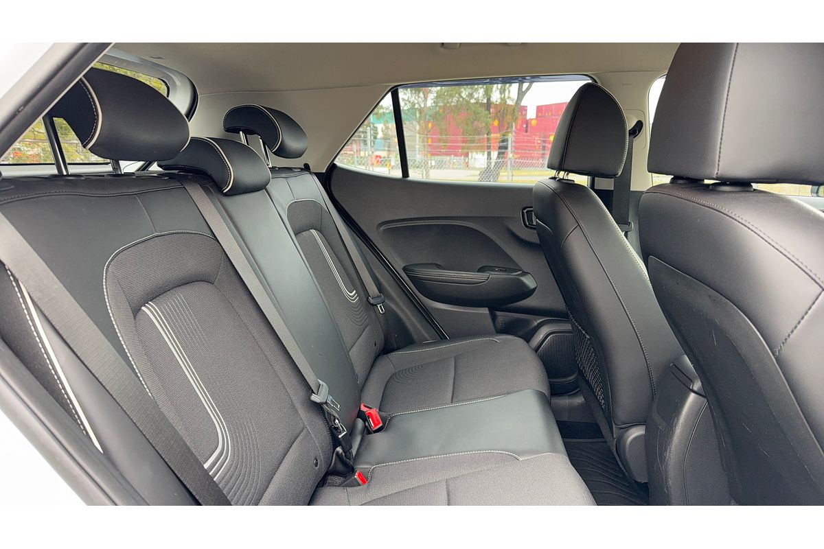 2023 Hyundai Venue Active QX.V5