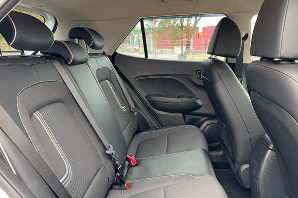 2023 Hyundai Venue Active QX.V5