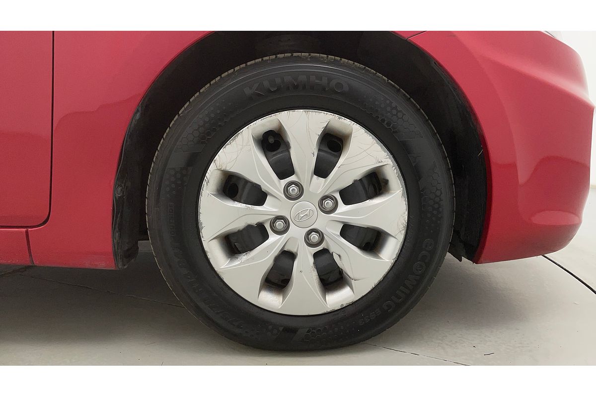2015 Hyundai Accent Active RB3