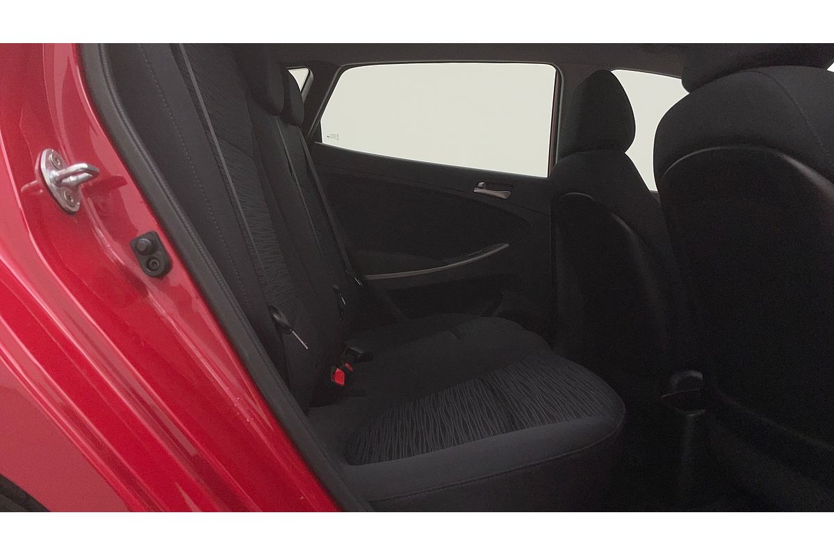 2015 Hyundai Accent Active RB3