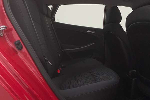 2015 Hyundai Accent Active RB3