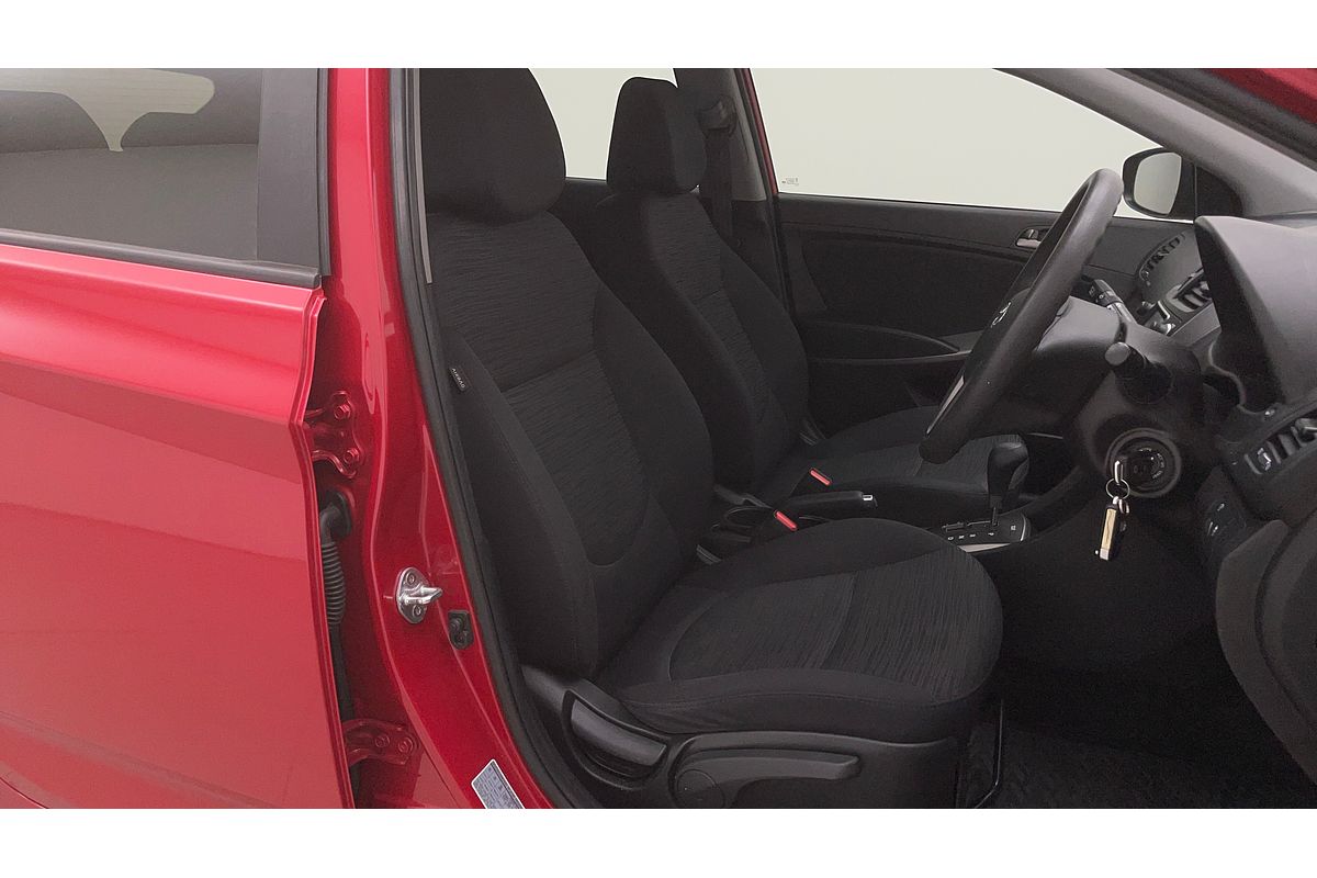 2015 Hyundai Accent Active RB3
