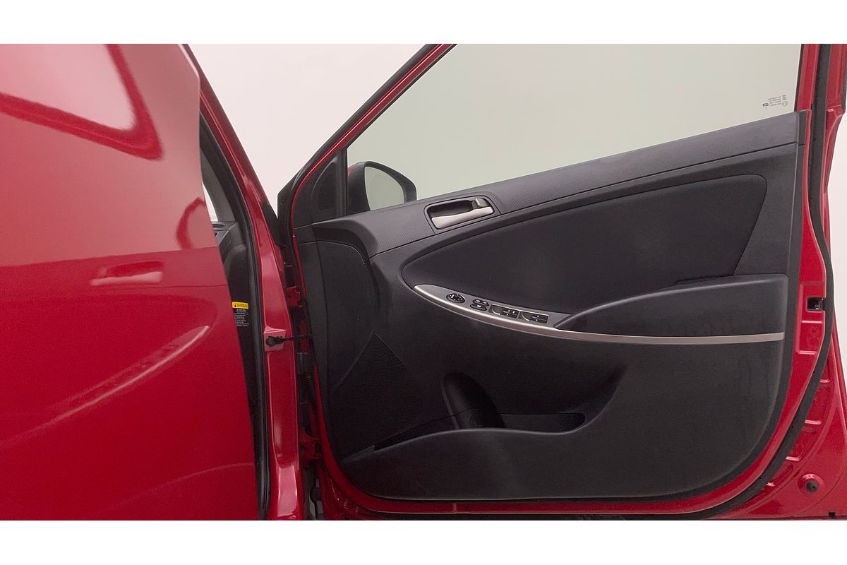 2015 Hyundai Accent Active RB3