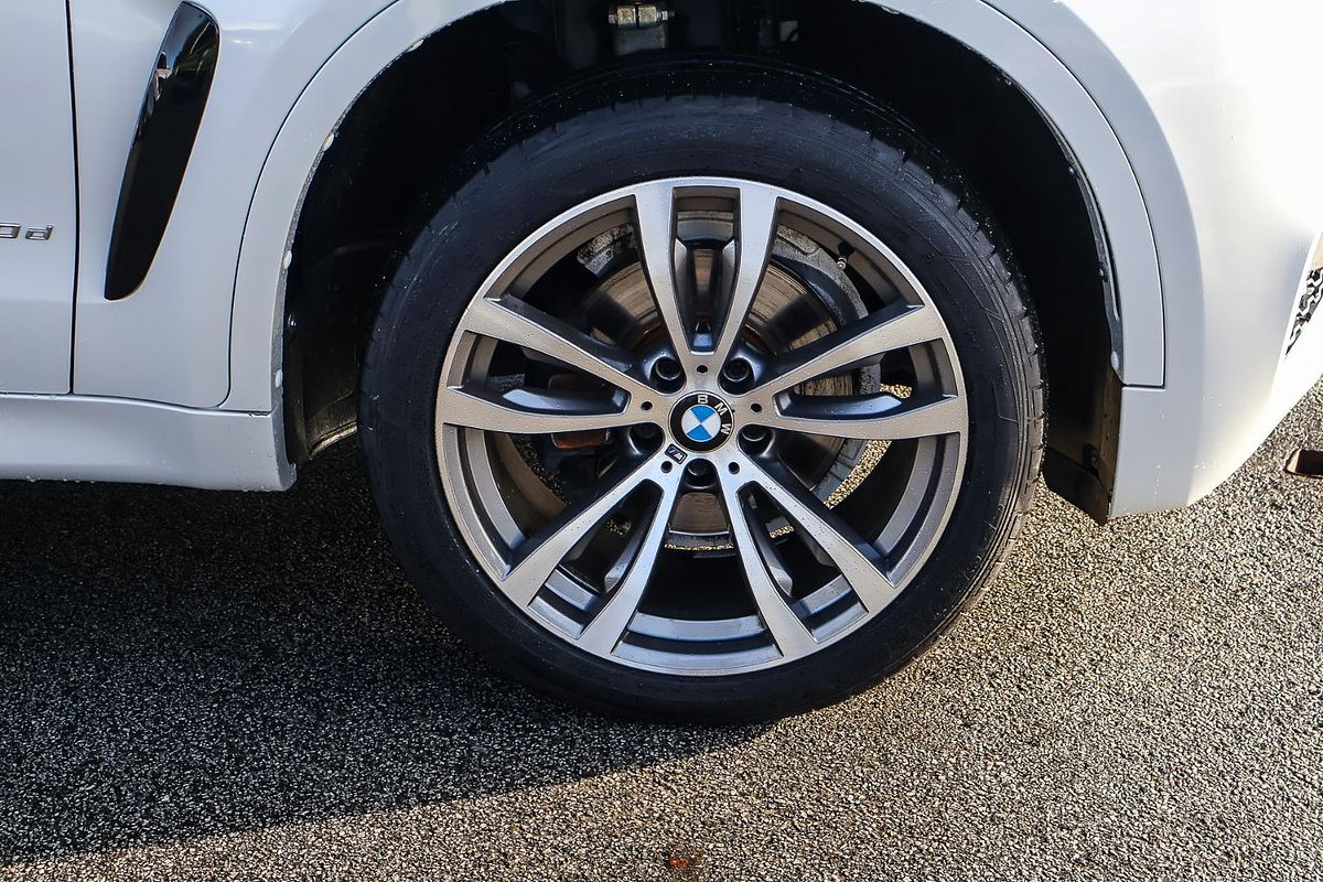 2015 BMW X6 xDrive30d F16