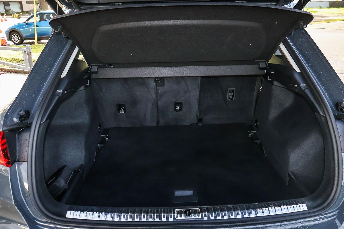 2019 Audi Q3 35 TFSI Launch Edition F3