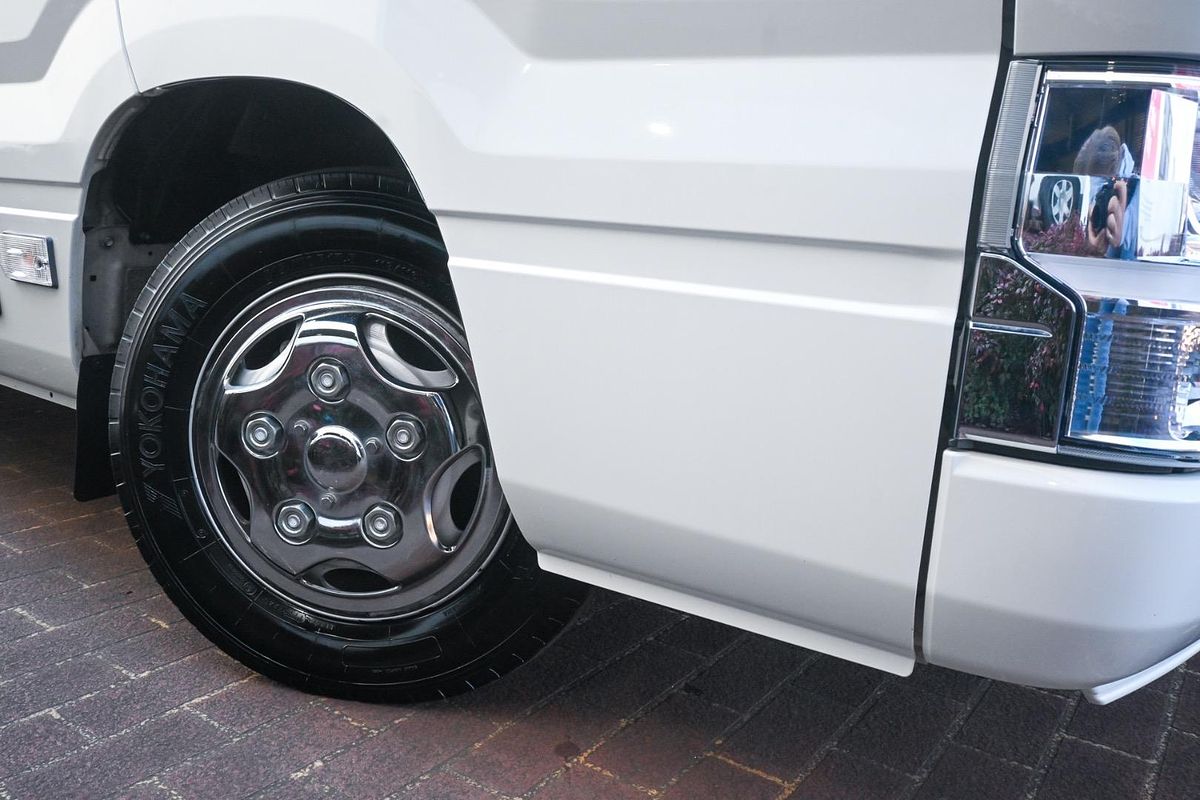 2022 Toyota Coaster GDB70R