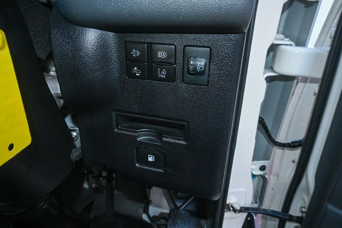 2022 Toyota Coaster GDB70R