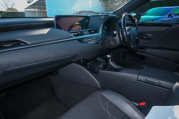 2019 Lexus ES ES300h Sports Luxury AXZH10R