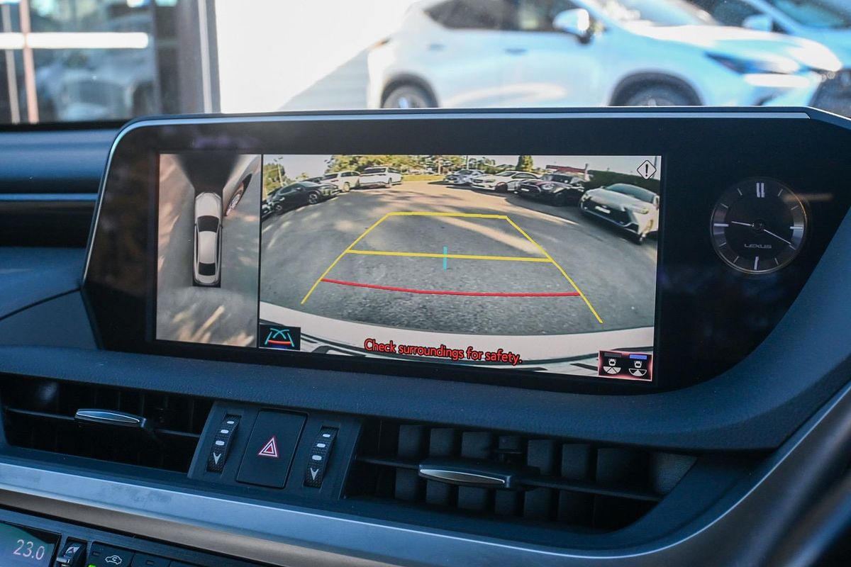 2019 Lexus ES ES300h Sports Luxury AXZH10R