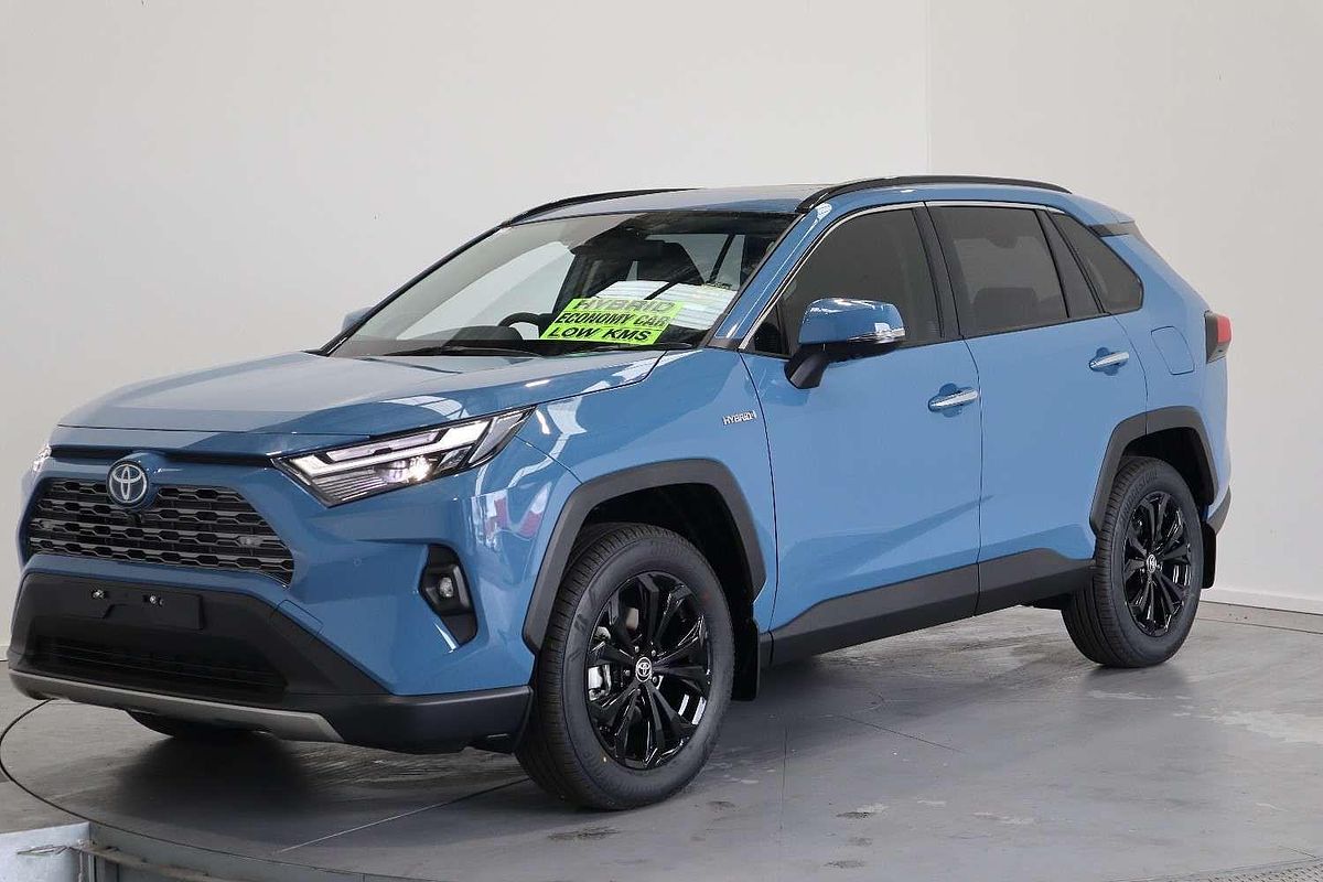 2024 Toyota RAV4 Cruiser AXAH52R