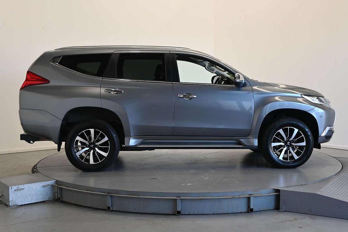 2017 Mitsubishi Pajero Sport Exceed QE